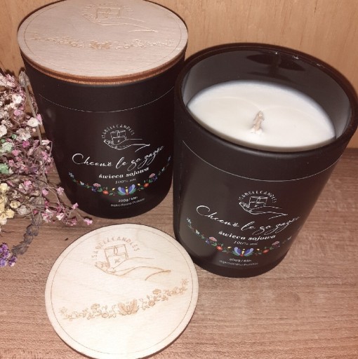 Zdjęcie oferty: Świeca sojowa 200g zapach Chcemë le so zażëc kaszubska Tabaka