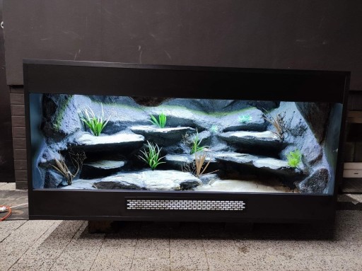 Zdjęcie oferty: terrarium dla agamy jaszczurki 120x60x60