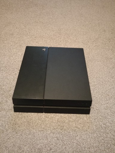 Zdjęcie oferty: PlayStation 4 CUH-1004A