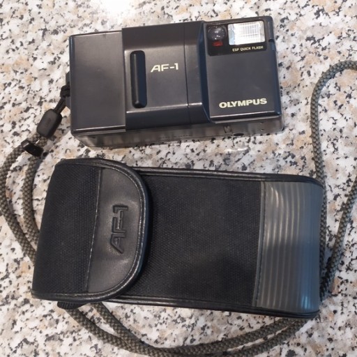 Zdjęcie oferty: Olympus AF-1 futerał aparat analogowy