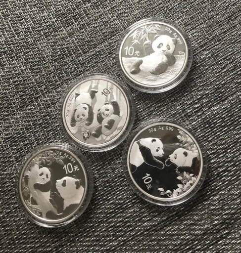Zdjęcie oferty: Chińska 4 srebrne monety roczn. 20 21 22 23