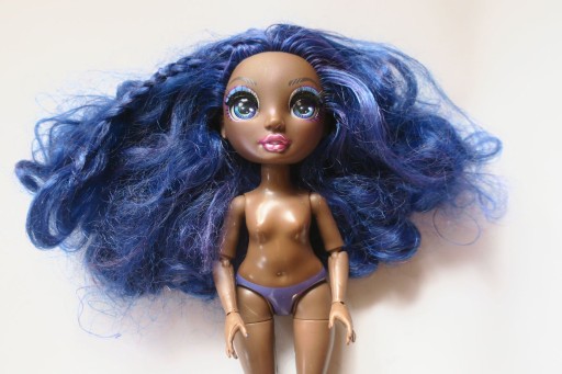Zdjęcie oferty: Lalka Rainbow High Krystal Bailey Violet MGA