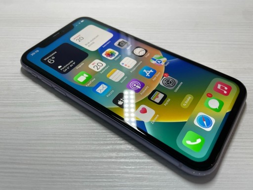 Zdjęcie oferty: iPhone 11 64Gb Bateria 100% Gwarancja #2290