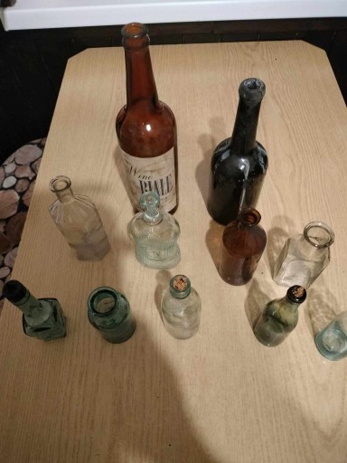 Zdjęcie oferty: Stare butelki przedwojenne - 11 sztuk