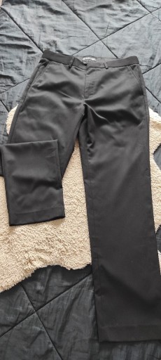 Zdjęcie oferty: Eleganckie spodnie rurki 46 rozmiar S