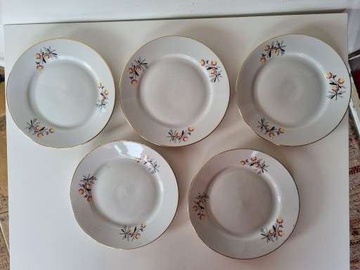 Zdjęcie oferty: Talerzyki deserowe Włocławek PRL porcelana 5 szt.