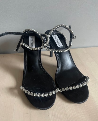 Zdjęcie oferty: Steve Madden sandałki atłasowe rozm 39