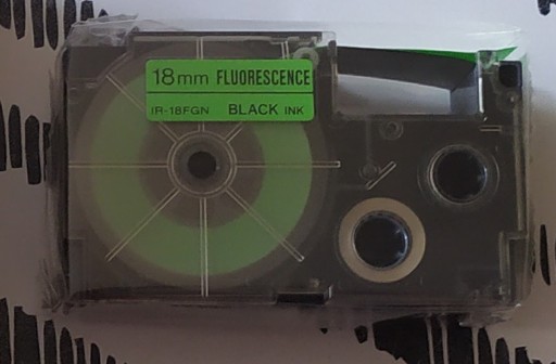 Zdjęcie oferty: Fluorescencyjna orginalna taśma Casio 18mm IR-18FG