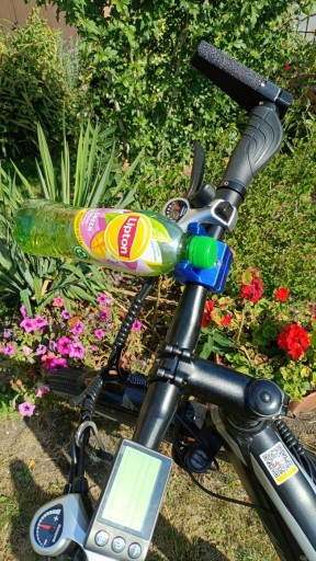 Zdjęcie oferty: Szybka butelka Smart Oak – uchwyt rowerowy na kierownicę 22.2 mm