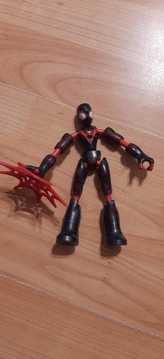 Zdjęcie oferty: Figurka Spider-man Bend and flex