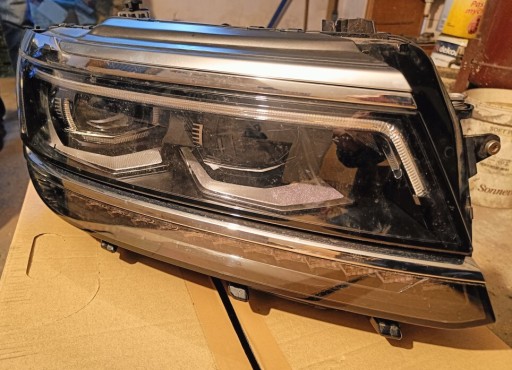 Zdjęcie oferty: Lampa przednia prawa Volkswagen Tiguan 5NB941082A