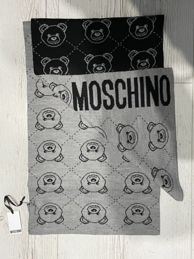 Zdjęcie oferty: Szalik Moschino