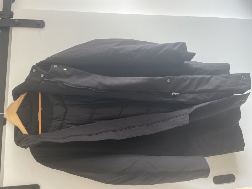 Zdjęcie oferty: Płaszcz, kurtka ocieplana ZARA w rozmiarze XL.