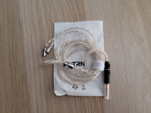 Zdjęcie oferty: Kabel do IEM TRN T3 Pro czyste srebro (2-pin, 4.4 wtyk)