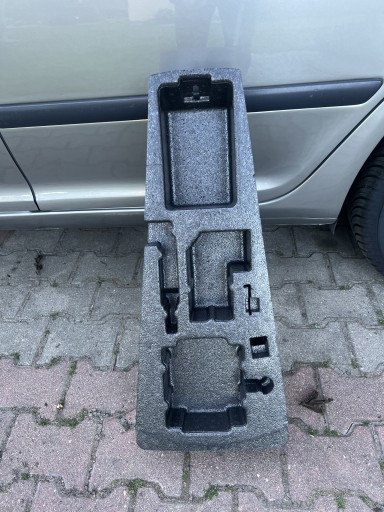 Zdjęcie oferty: Wkład styropian bagażnika SEAT LEON iii 3