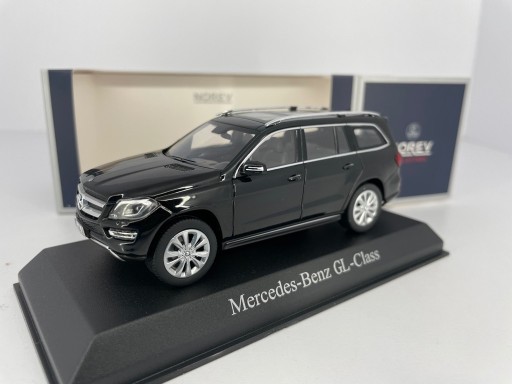 Zdjęcie oferty: 1:43 Norev Mercedes GL500 2012