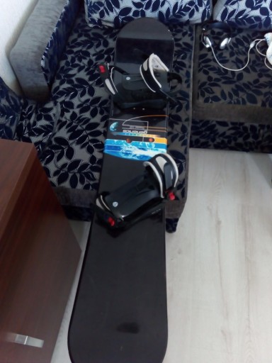 Zdjęcie oferty: Snowboard Generics Special 165 + Blaxy + buty