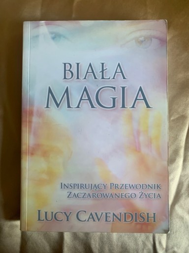 Zdjęcie oferty: Biała magia - Lucy Cavendish