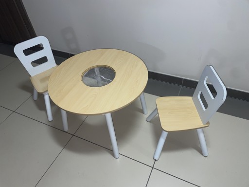 Zdjęcie oferty: meble drewniane stolik i krzesełka kidkraft