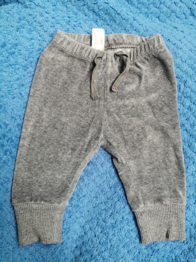 Zdjęcie oferty:  Spodnie dresowe niemowlęce, rozm 62 