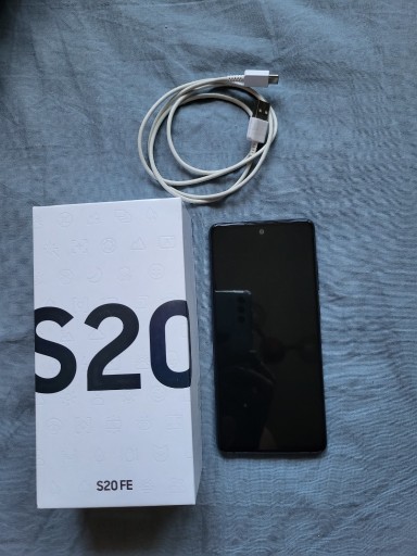 Zdjęcie oferty: Samsung Galaxy S20 FE w stanie IDEALNYM!