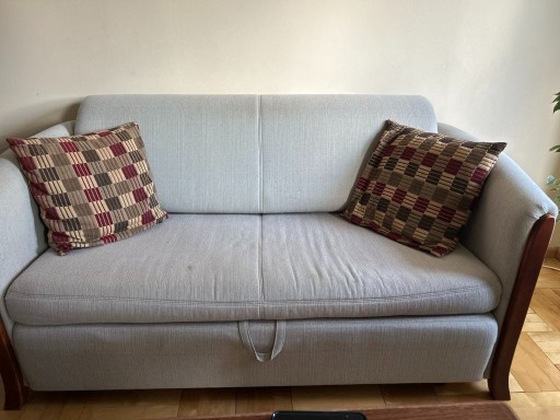 Zdjęcie oferty: Komplet mebli: rozkładana sofa, fotel, stolik