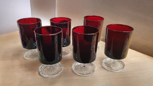 Zdjęcie oferty: Komplet sześciu kieliszków do wina Luminarc