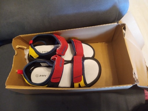 Zdjęcie oferty: sandały dla chłopca firmy Bartek rozmiar 33 