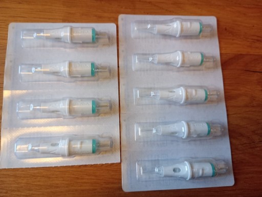 Zdjęcie oferty: Igły do makijażu permanentnego 1RL 0.25