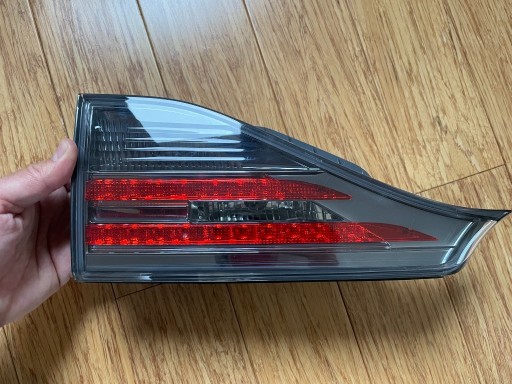 Zdjęcie oferty: Reflektor lampa tylna tył Lexus CT200h