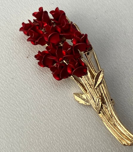 Zdjęcie oferty: broszka złoto-czerwone róże DM 97 biżuteria stara