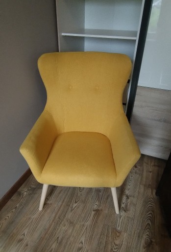 Zdjęcie oferty: Fotel wypoczynkowy Damar żółty / musztardowy