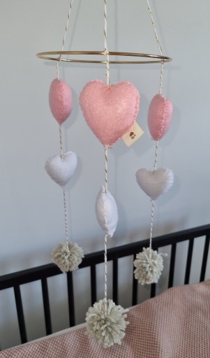 Zdjęcie oferty: Baby mobile karuzela do łóżeczka serca róż handmad