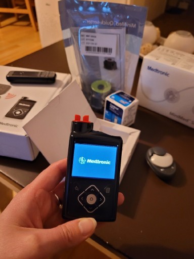 Zdjęcie oferty: Pompa insulinowa Medtronic MiniMed 640g 