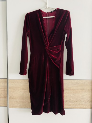 Zdjęcie oferty: Welurowa sukienka damska s/m czerwona elegancka