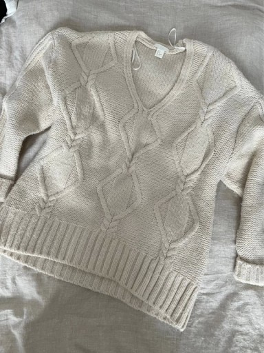 Zdjęcie oferty: Beżowy jasny sweter H&M S/36 pleciony warkocz