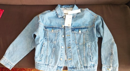 Zdjęcie oferty: Nowa Kurtka jeansowa Bershka xxs