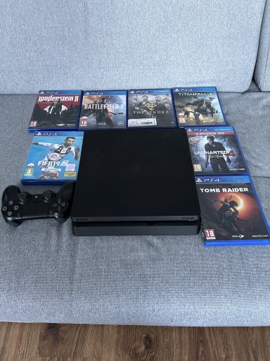 Zdjęcie oferty: Konsola PlayStation 4