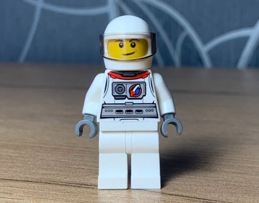 Zdjęcie oferty: Lego minifigurka cty0569 Pilot (60079)