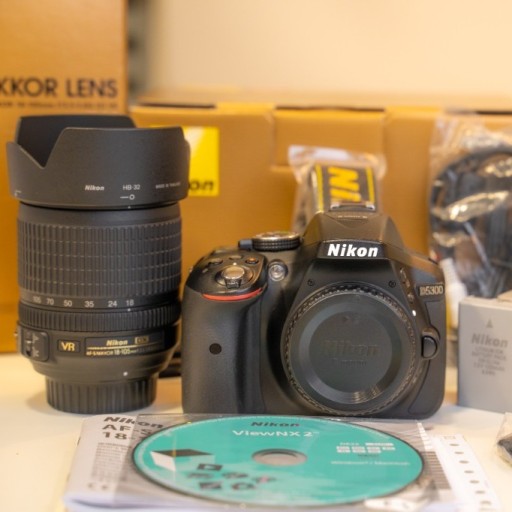 Zdjęcie oferty: Nikon D5300 + Nikkor A-FS DX VR 18-105
