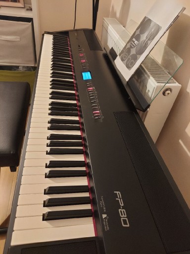 Zdjęcie oferty: Pianino Roland FP-80 + statyw + siedzisko 