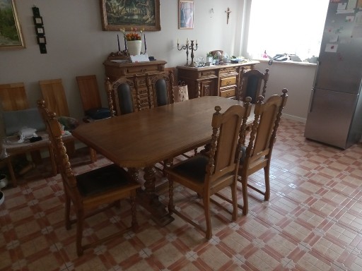 Zdjęcie oferty: stół i 6 krzeseł