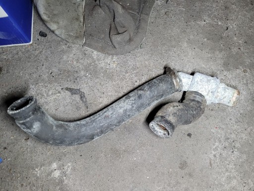 Zdjęcie oferty: Termostat przewody węże bmw e30 e21 m10 316 318