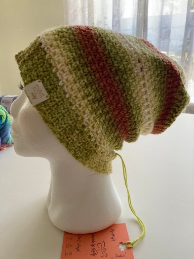 Zdjęcie oferty: Kolorowa czapka robiona na szydełku handmade
