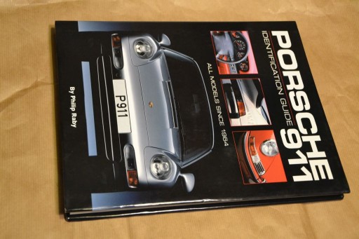 Zdjęcie oferty: nowy album Porsche 911 Philip Raby Identyfic Guide