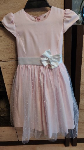Zdjęcie oferty: Sukieneczka sukienka wizytowa wyjściowa r. 128