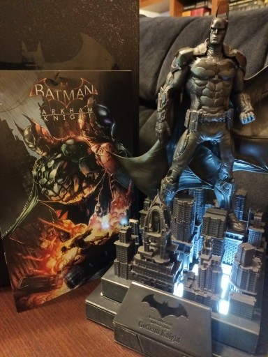 Zdjęcie oferty: Figurka BATMAN GOTHAM KNIGHT