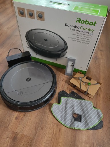 Zdjęcie oferty: iRobot Roomba combo Robot Vacuum & Mop 