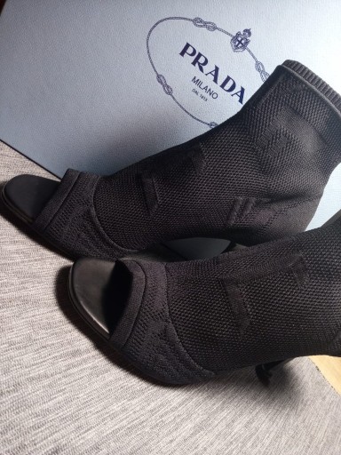 Zdjęcie oferty: Buty Prada