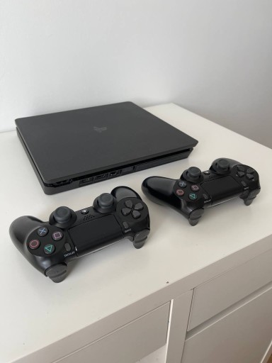 Zdjęcie oferty: Konsole playStation PS 4 slim 1 TB